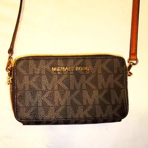 Michael Kors Jet Set Travel